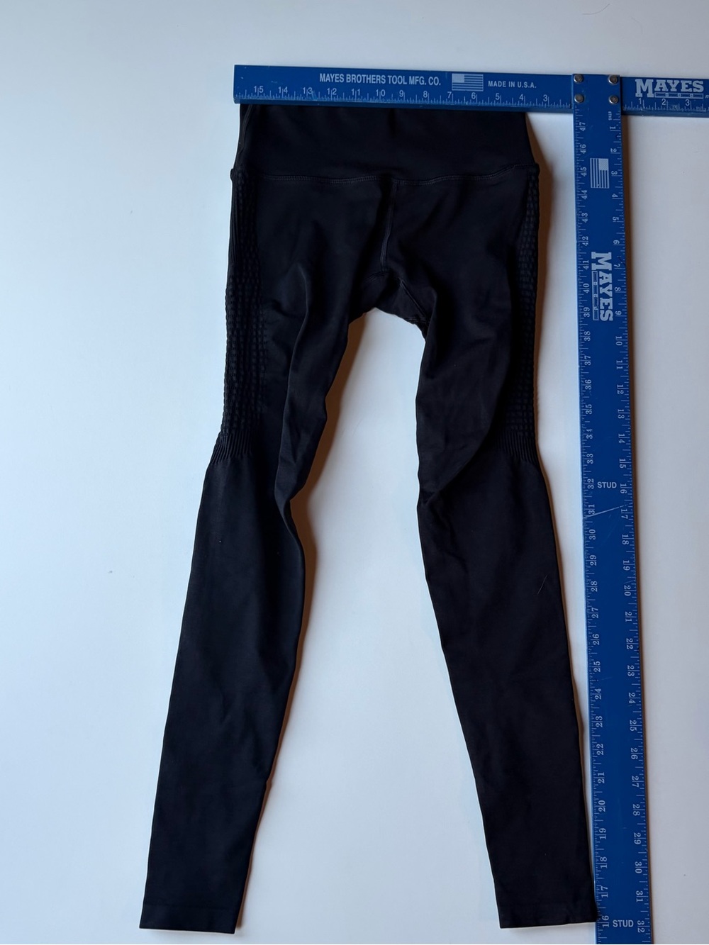 Alphalete Black High-Waist Leggings with Side Mesh Detail